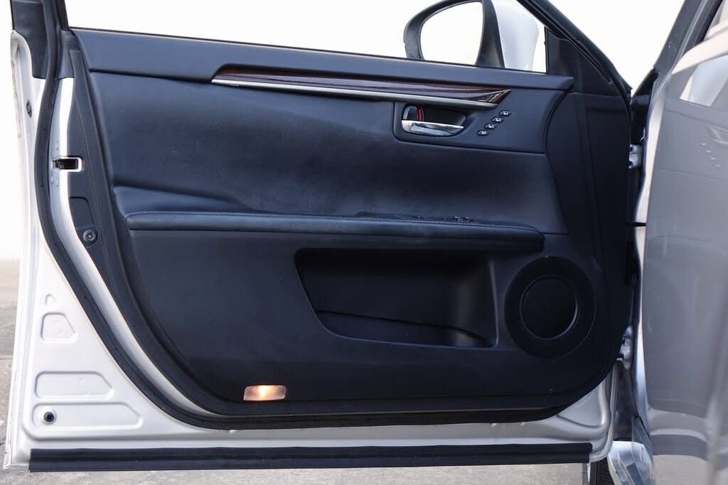 Used 2014 Lexus ES 350 w/ Premium Package image 37