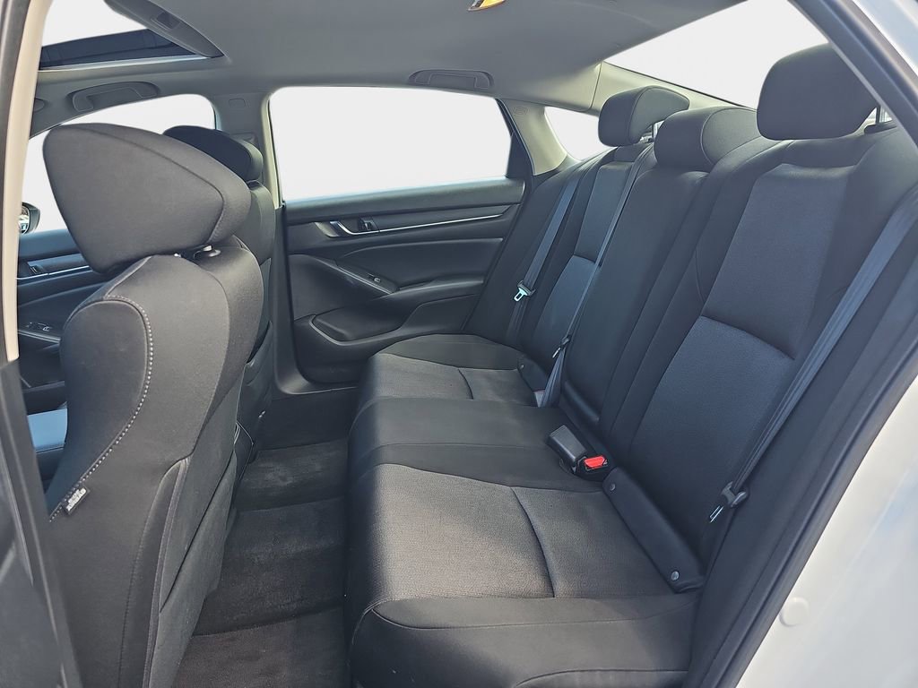 Used 2018 Honda Accord EX image 16