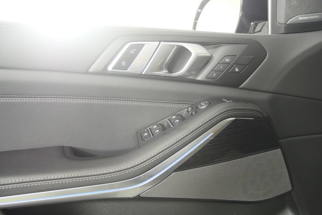 Certified 2026 BMW X5 xDrive40i AWD/4WD image 8