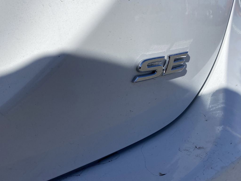 Certified 2023 Toyota Camry SE FWD image 6