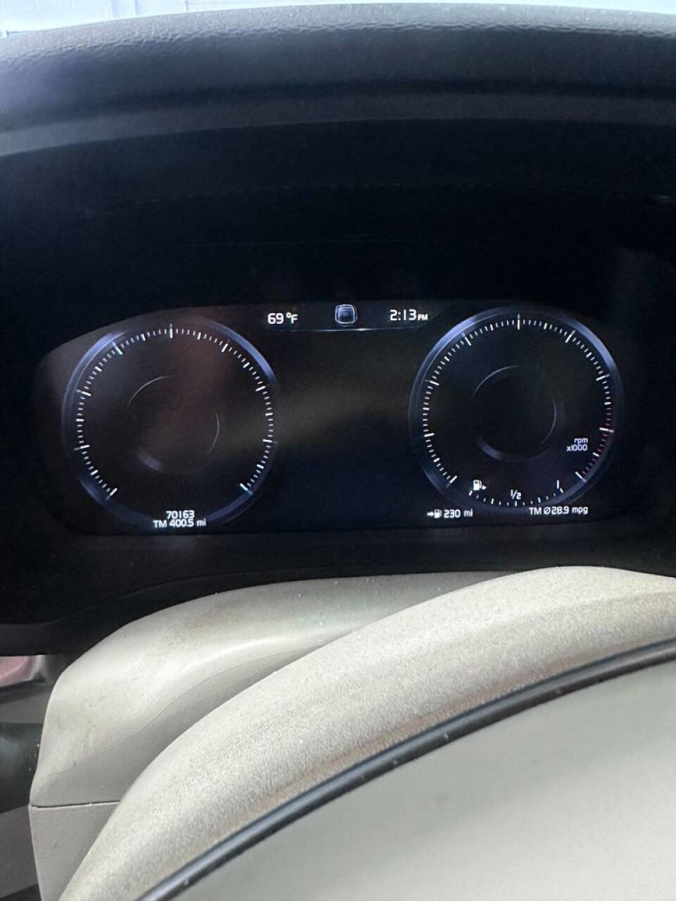 Used 2020 Volvo S60 T5 Momentum image 9