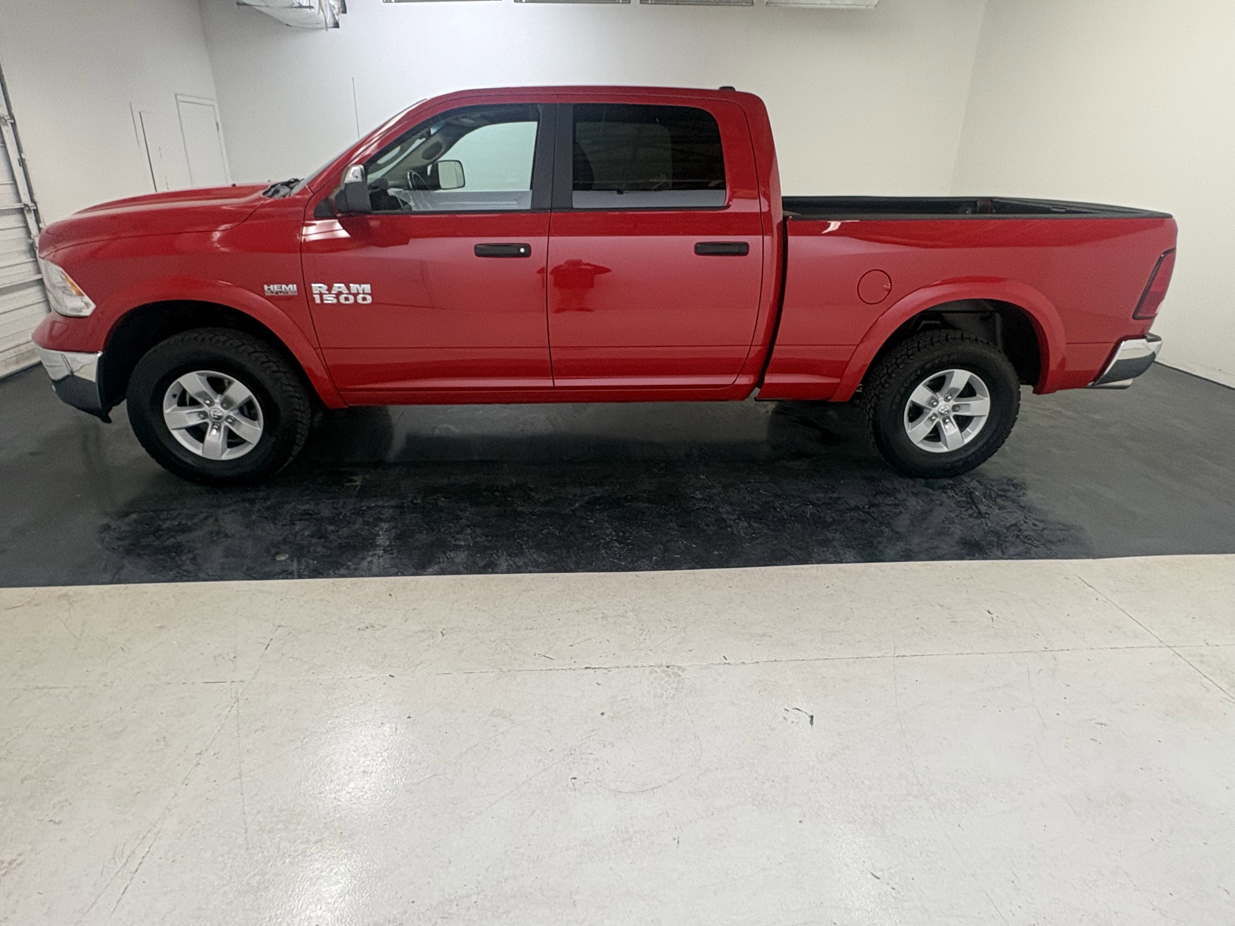 Used 2017 RAM 1500 Outdoorsman image 12