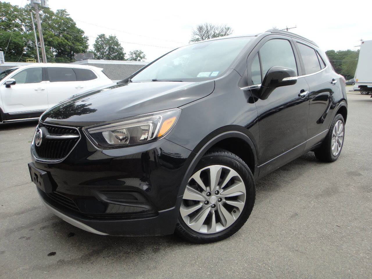 Used 2019 Buick Encore Preferred image 1