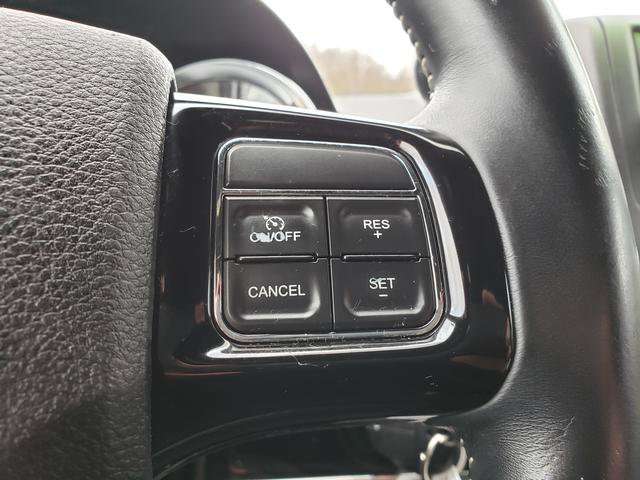 Used 2016 Dodge Grand Caravan SE image 20