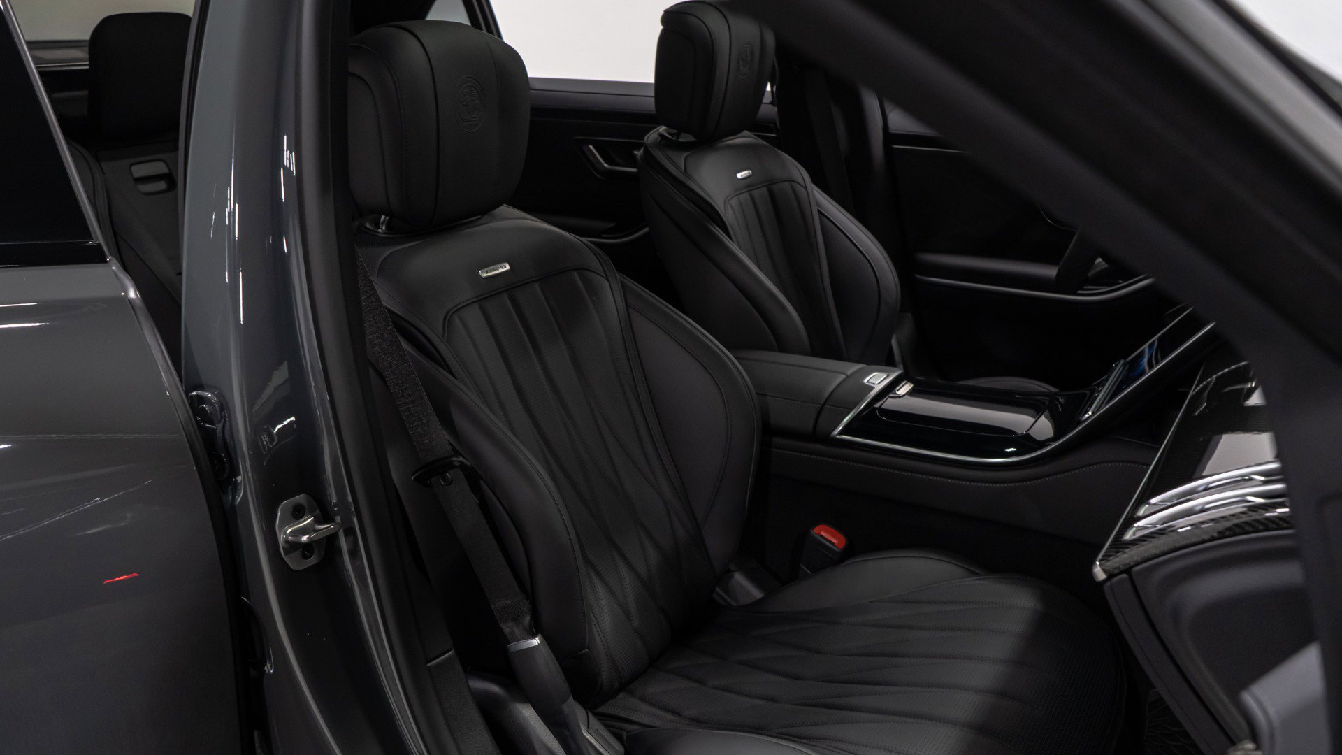 Used 2025 Mercedes-Benz S 63 AMG S image 53