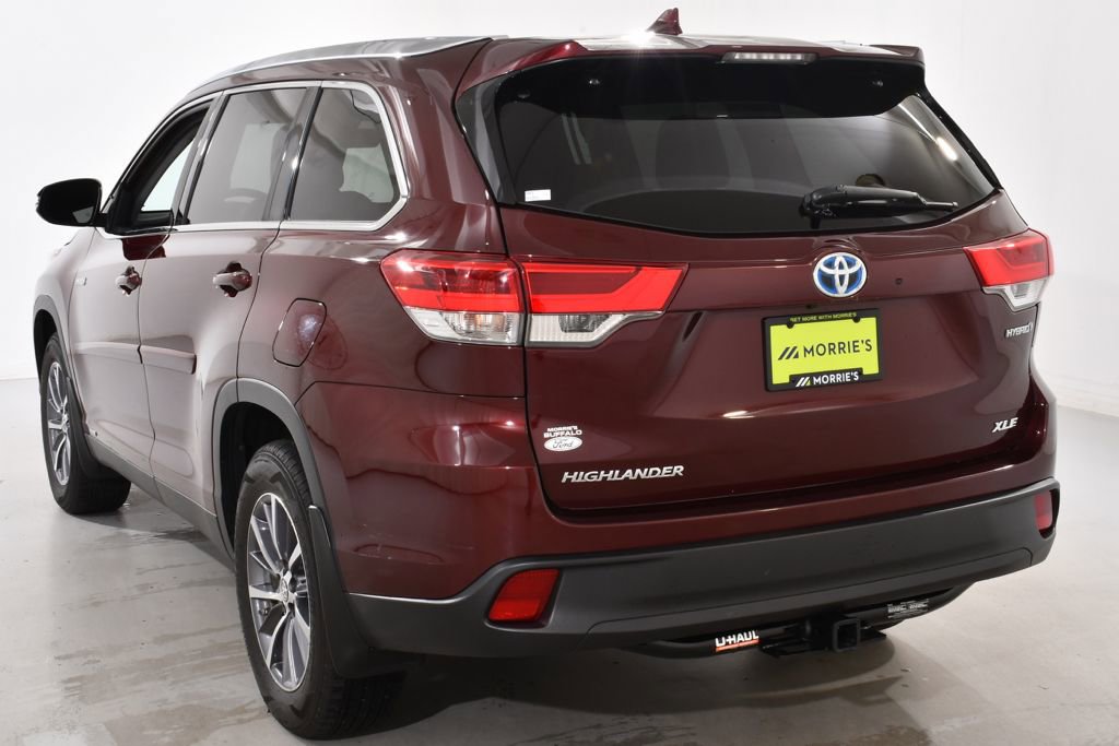 Used 2019 Toyota Highlander XLE AWD/4WD image 14