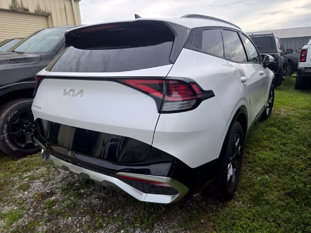 Used 2023 Kia Sportage SX FWD image 2