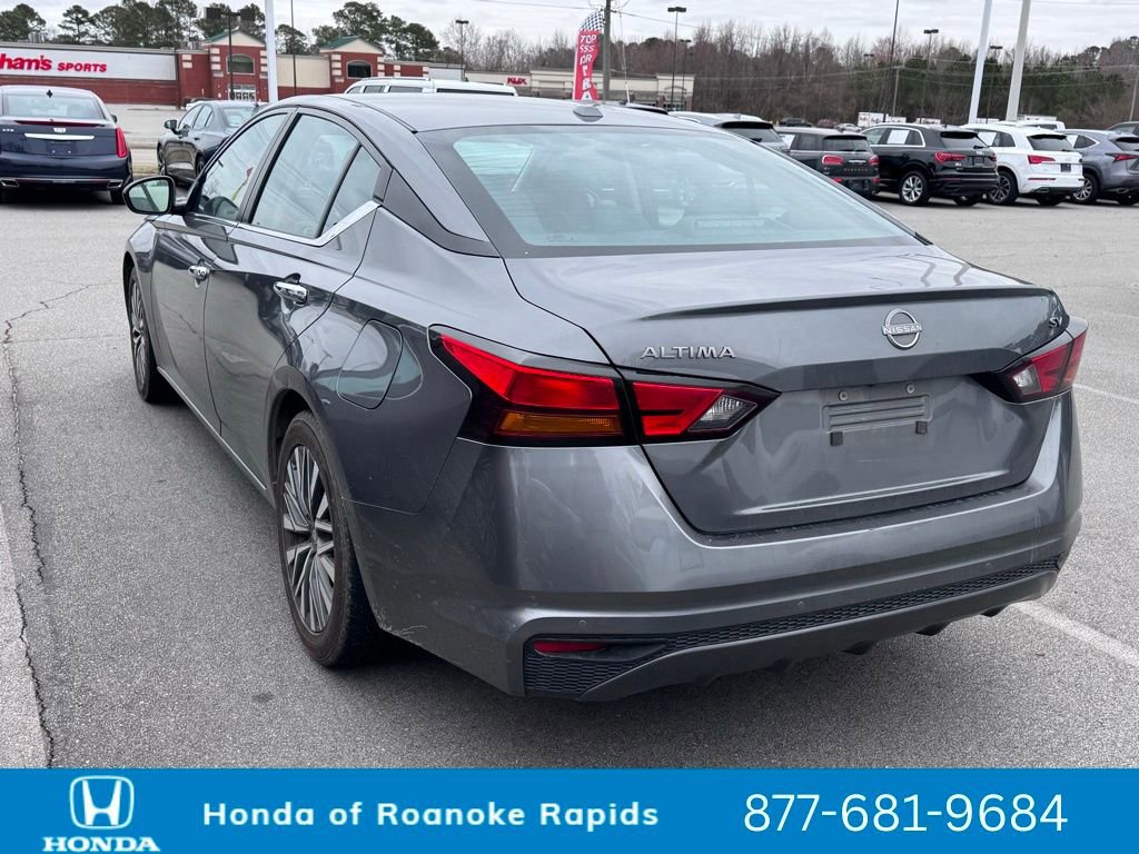 Used 2024 Nissan Altima 2.5 SV image 6