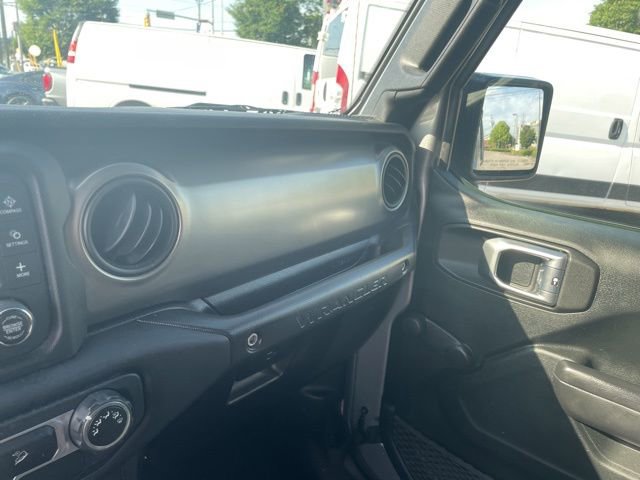 Used 2018 Jeep Wrangler Unlimited Sport AWD/4WD image 19