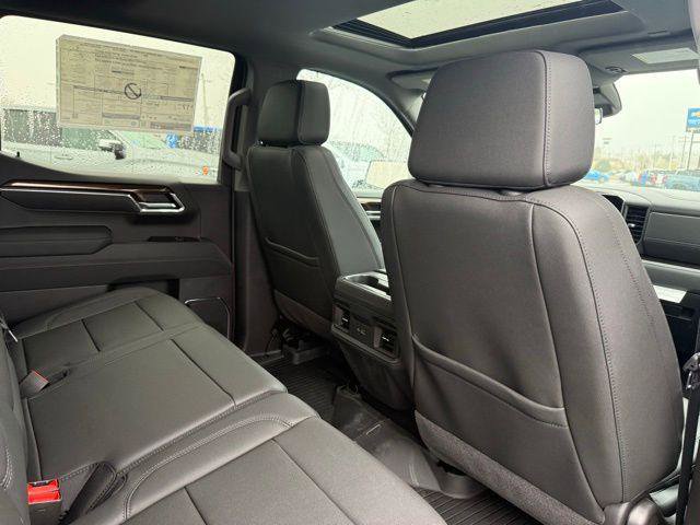 New 2026 Chevrolet Silverado 1500 RST w/ Dark Appearance Package image 37