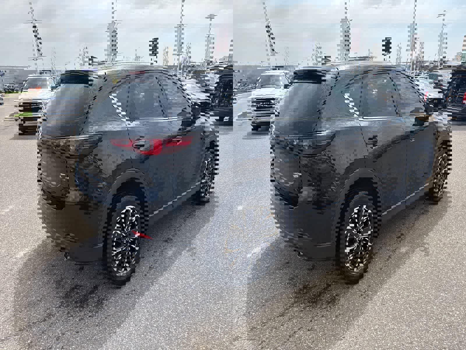 Used 2023 MAZDA CX-5 AWD 2.5 S w/ Premium Plus Pkg image 5