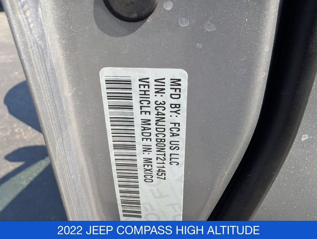 Used 2022 Jeep Compass High Altitude AWD/4WD image 35
