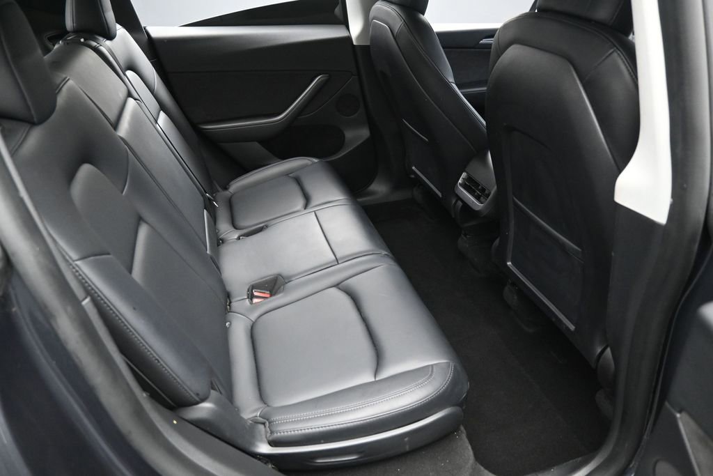 Used 2023 Tesla Model Y Long Range AWD/4WD image 33