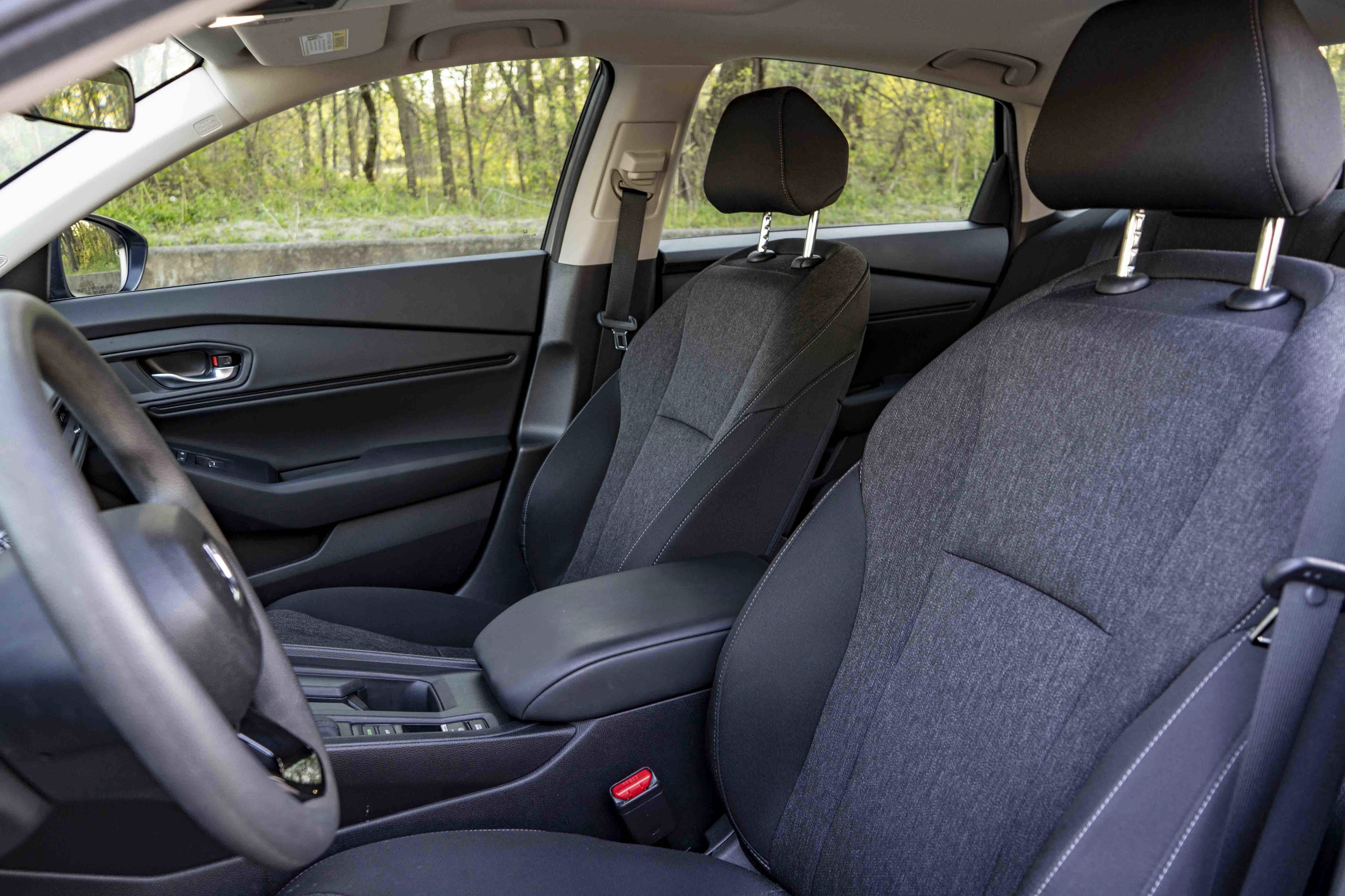 Used 2025 Honda Accord SE image 18