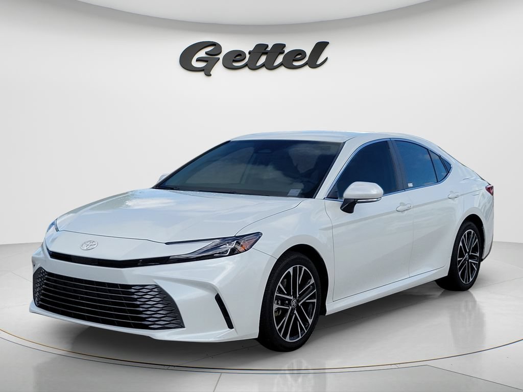 Used 2026 Toyota Camry XLE FWD image 1