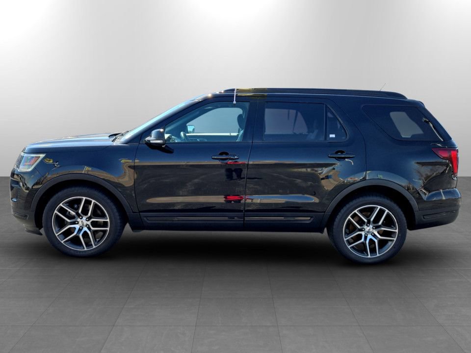 Used 2018 Ford Explorer Sport image 8
