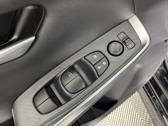 New 2025 Nissan Sentra SR w/ Midnight Edition image 30