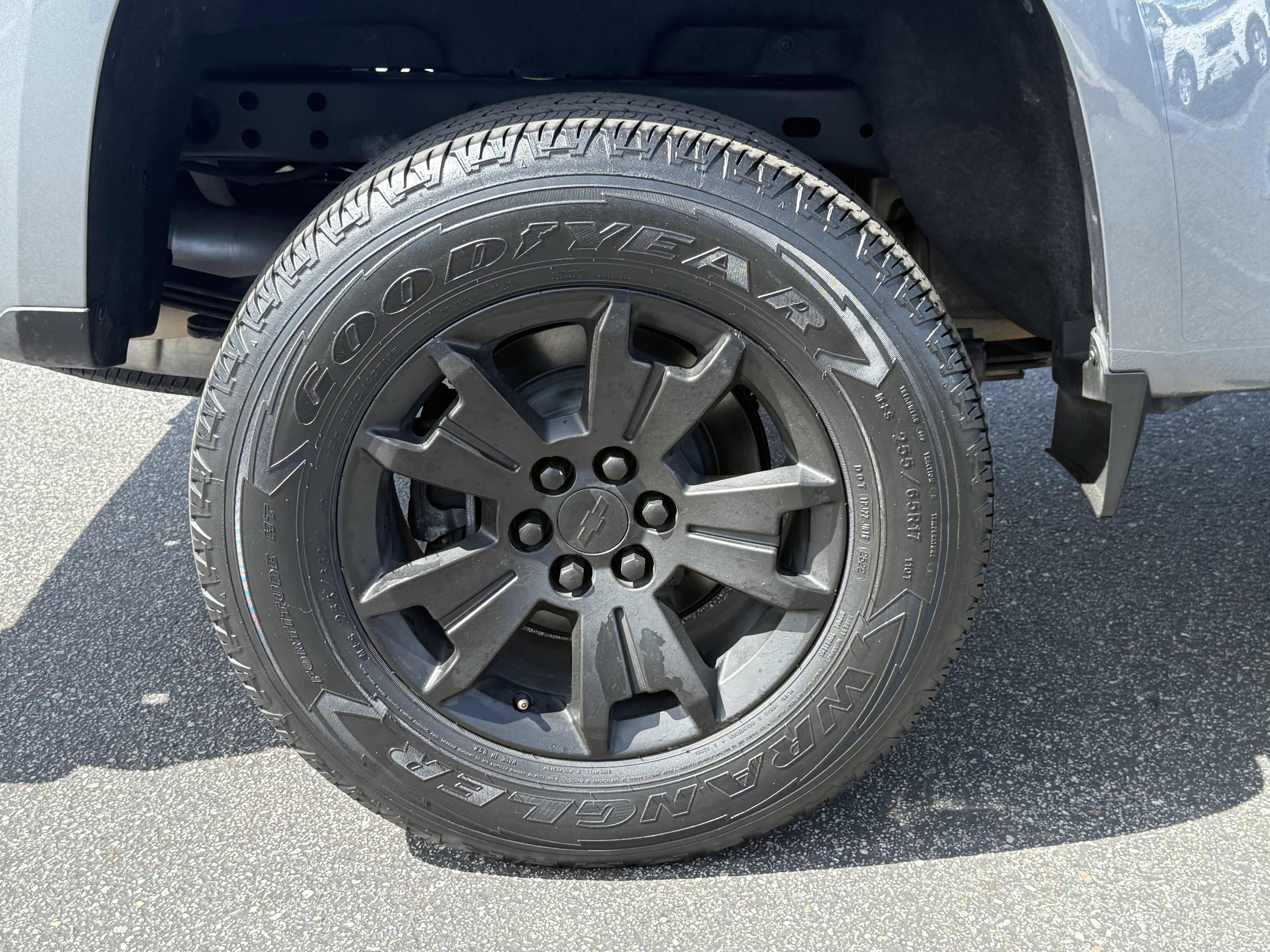 Used 2022 Chevrolet Colorado LT w/ LT Convenience Package RWD image 10