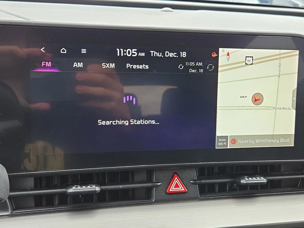 Used 2023 Kia Sportage EX image 17