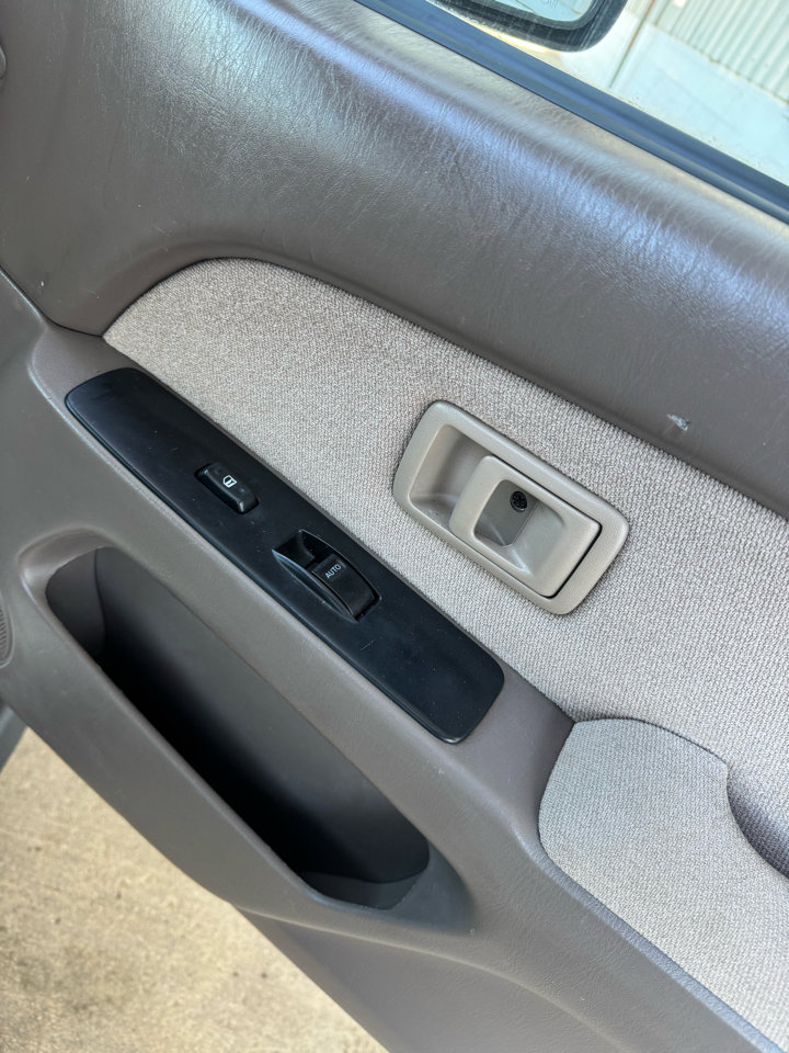 Used 2000 Toyota 4Runner 2WD image 19