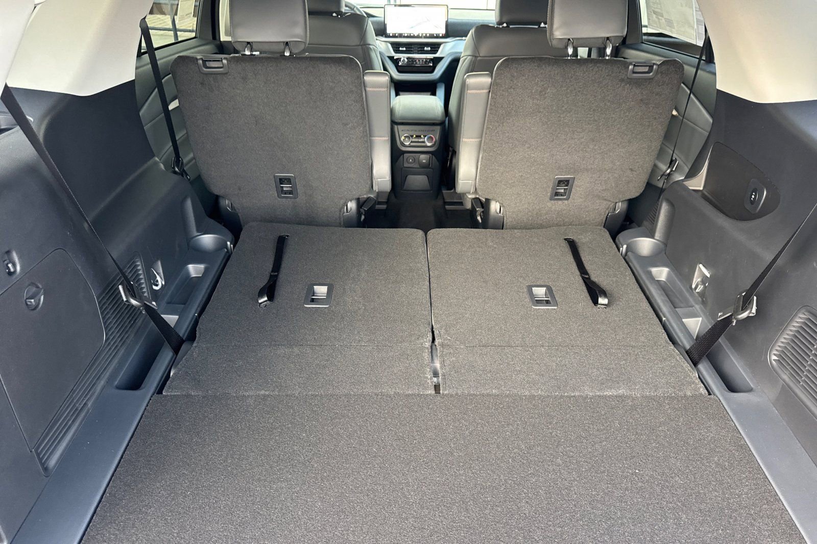 New 2026 Ford Explorer Active w/ Active Comfort Package image 15