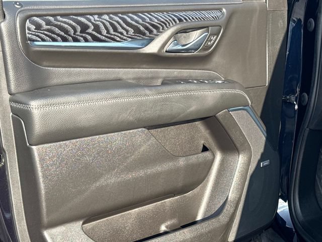 Used 2023 GMC Yukon Denali AWD/4WD image 14