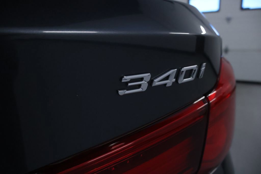 Used 2017 BMW 340i Gran Turismo xDrive image 10