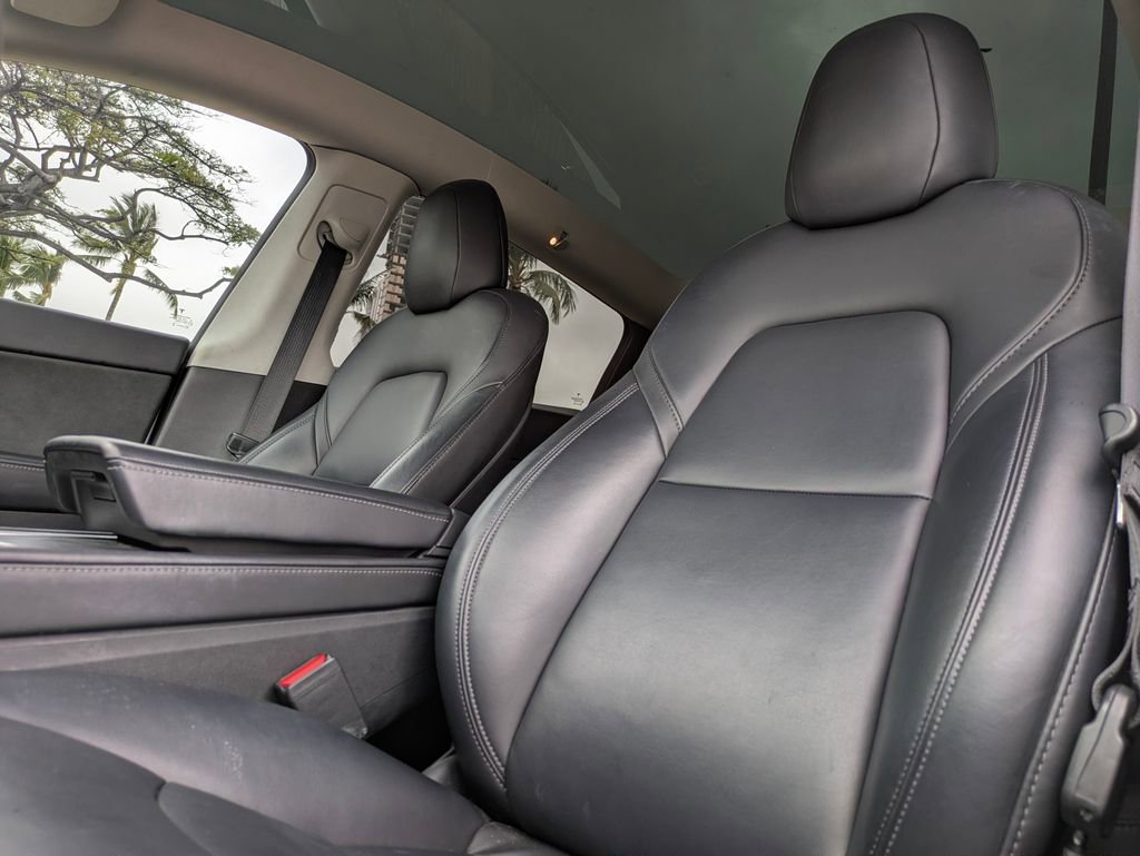 Used 2022 Tesla Model Y Performance image 14