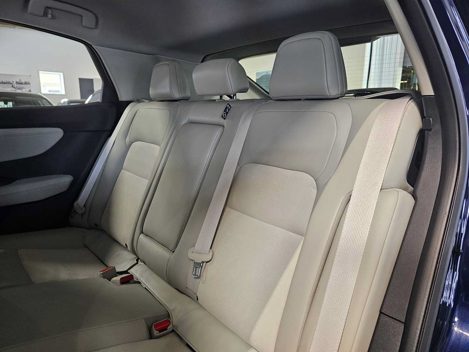 Used 2024 Nissan Ariya AWD image 19