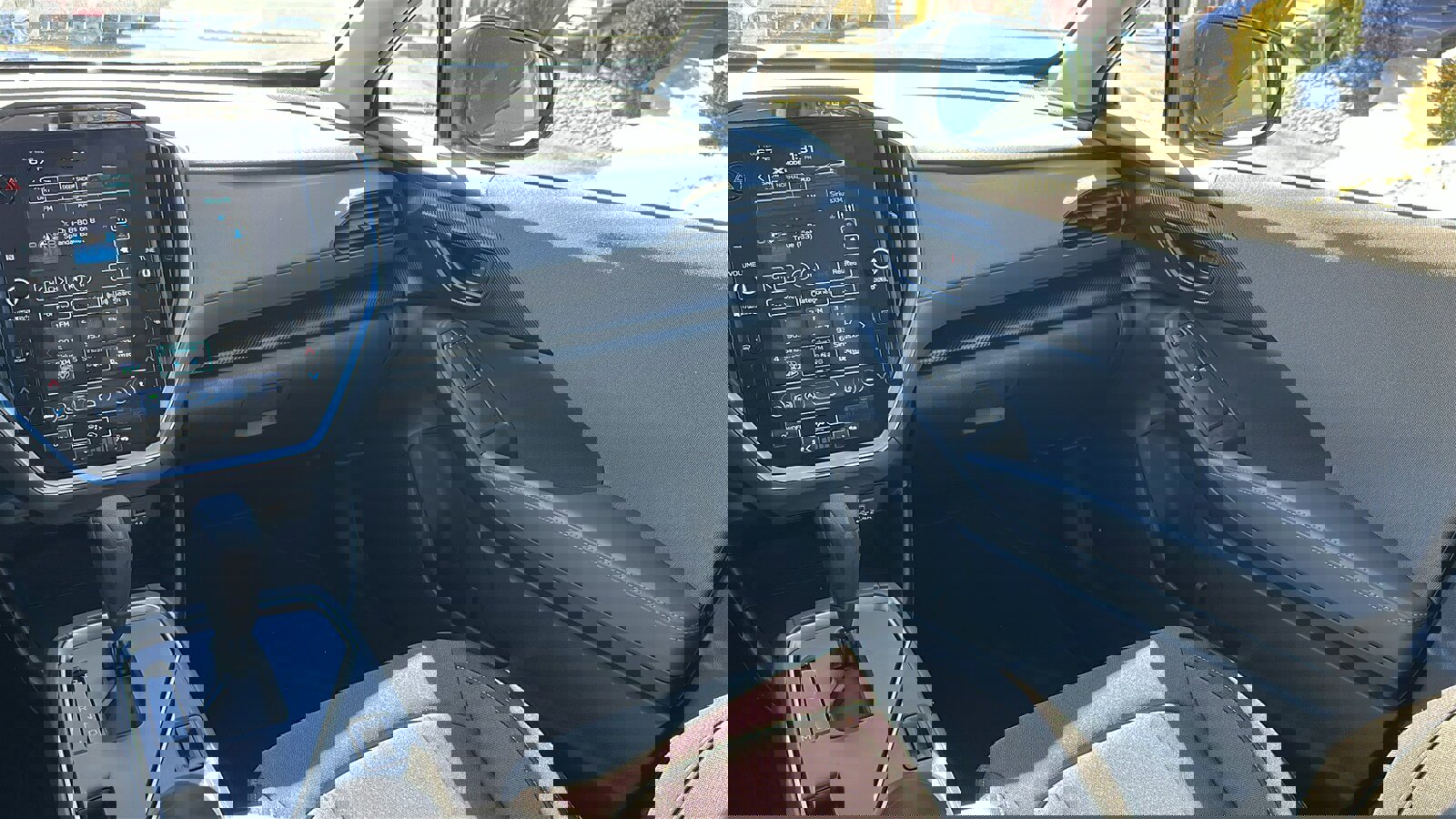 Certified 2025 Subaru Crosstrek 2.0i Premium image 23