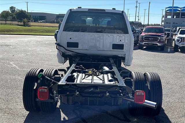 New 2026 Ford F550 4x4 Crew Cab Super Duty image 3