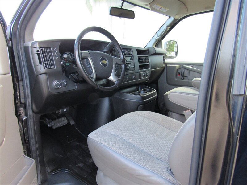 Used 2015 Chevrolet Express 2500 LT w/ LT Preferred Equipment Group RWD image 12