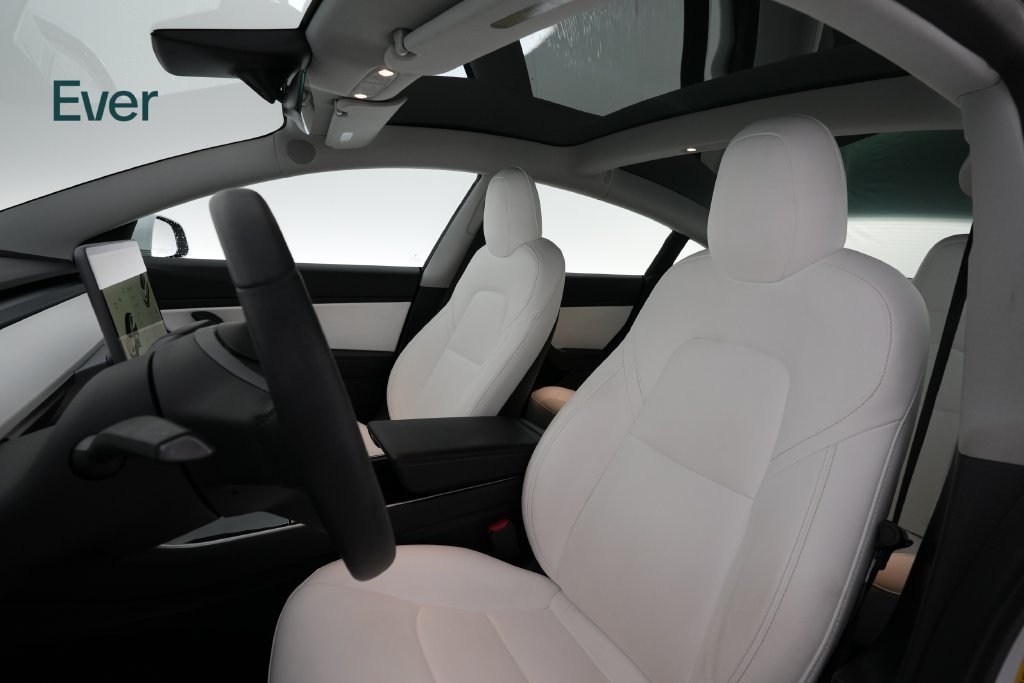 Used 2020 Tesla Model 3 Standard Range Plus RWD image 4