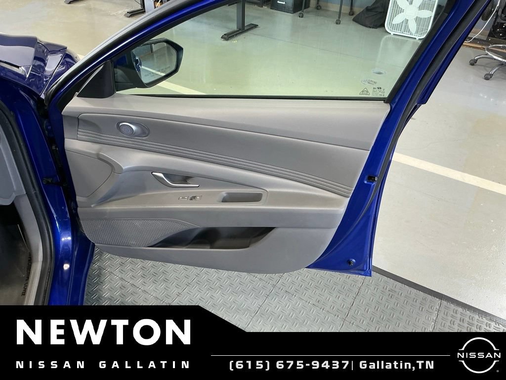 Used 2023 Hyundai Elantra SEL w/ Convenience Package FWD image 37