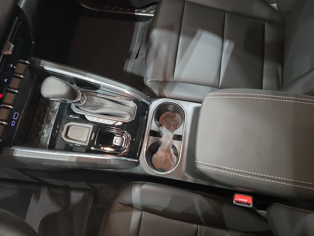 New 2026 GMC Canyon Elevation w/ Convenience Package RWD image 25
