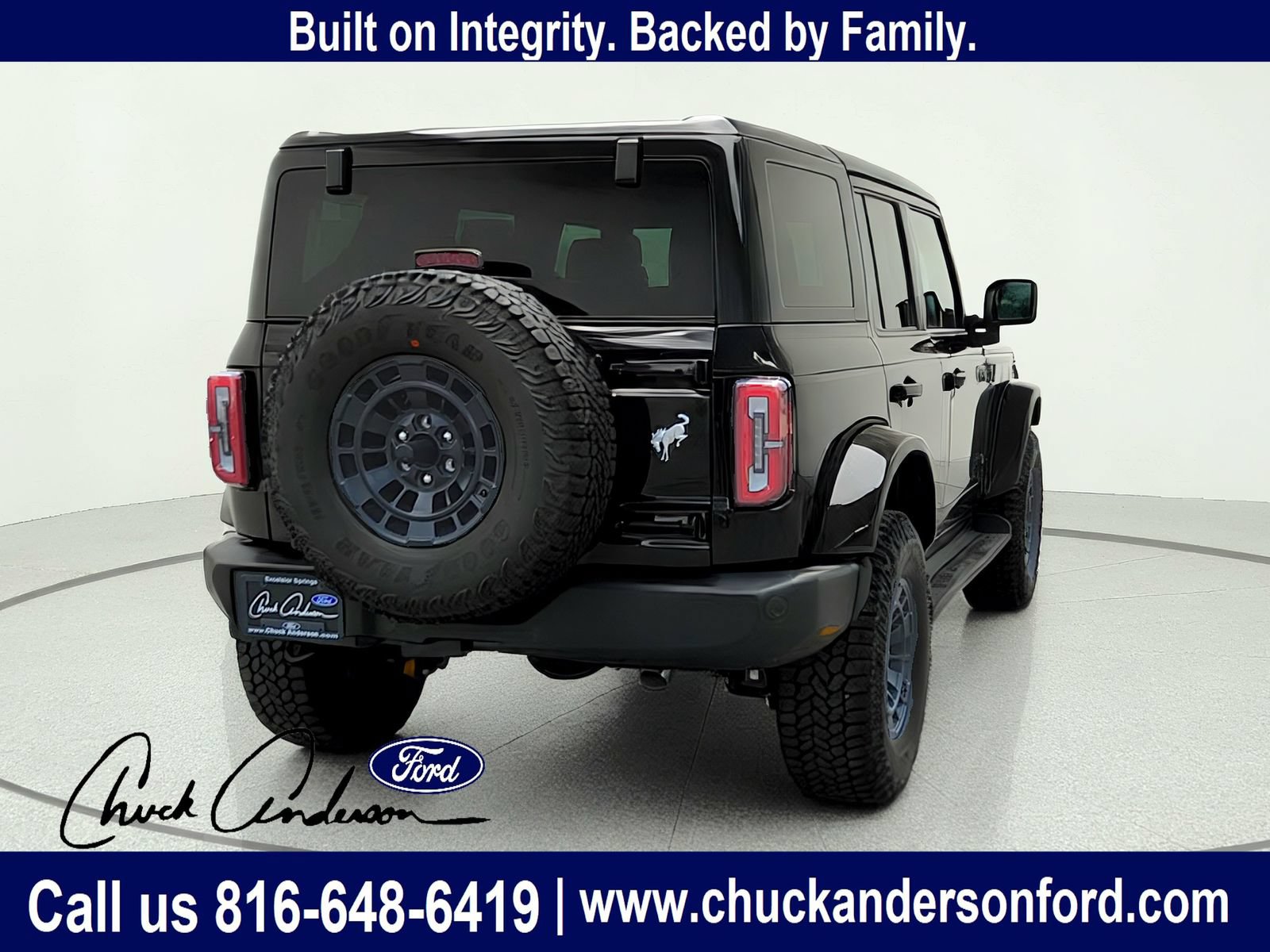 New 2026 Ford Bronco Outer Banks w/ Sasquatch Package AWD/4WD image 8