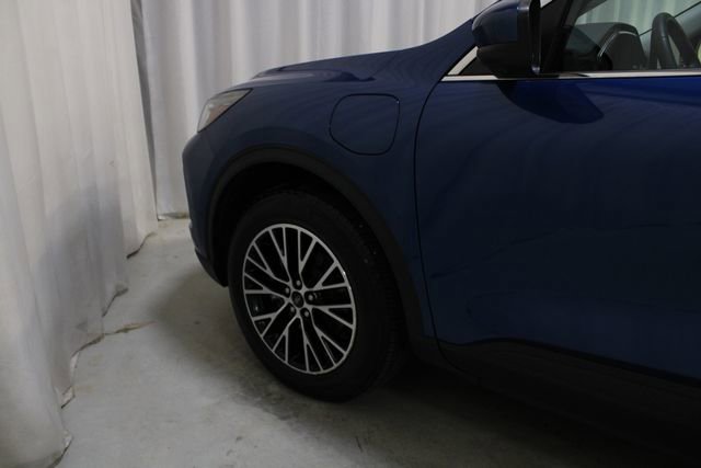 Used 2023 Ford Escape SE w/ PHEV Premium Package FWD image 30