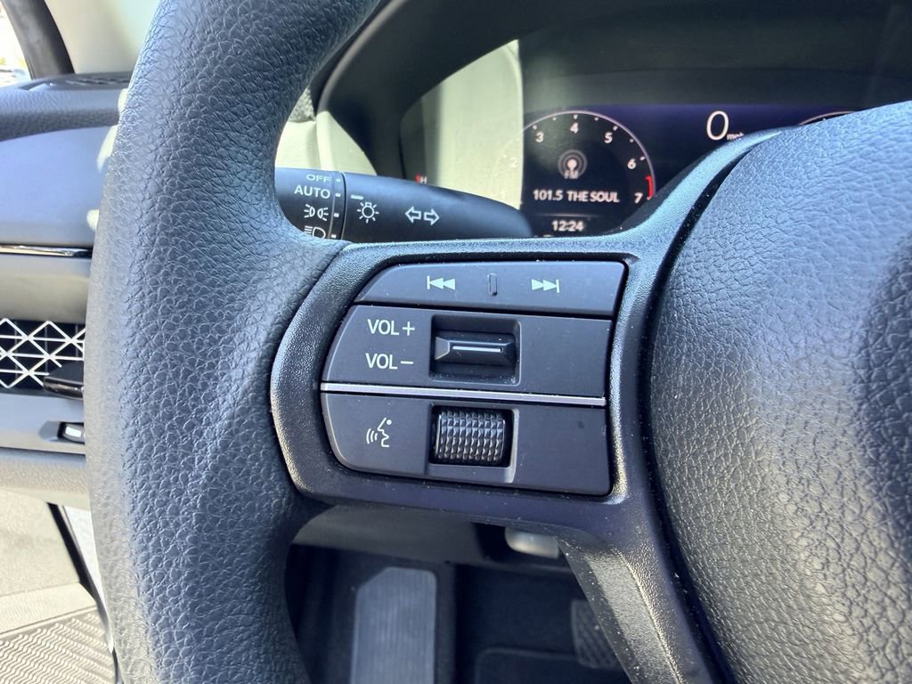 Used 2025 Honda Accord LX image 31