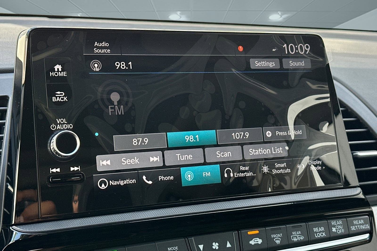 New 2026 Honda Odyssey Touring image 21