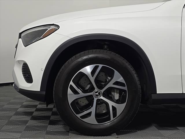 Certified 2025 Mercedes-Benz GLC 350e 4MATIC image 11