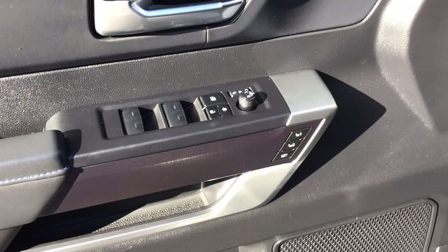 Used 2023 Toyota Sequoia Platinum image 19