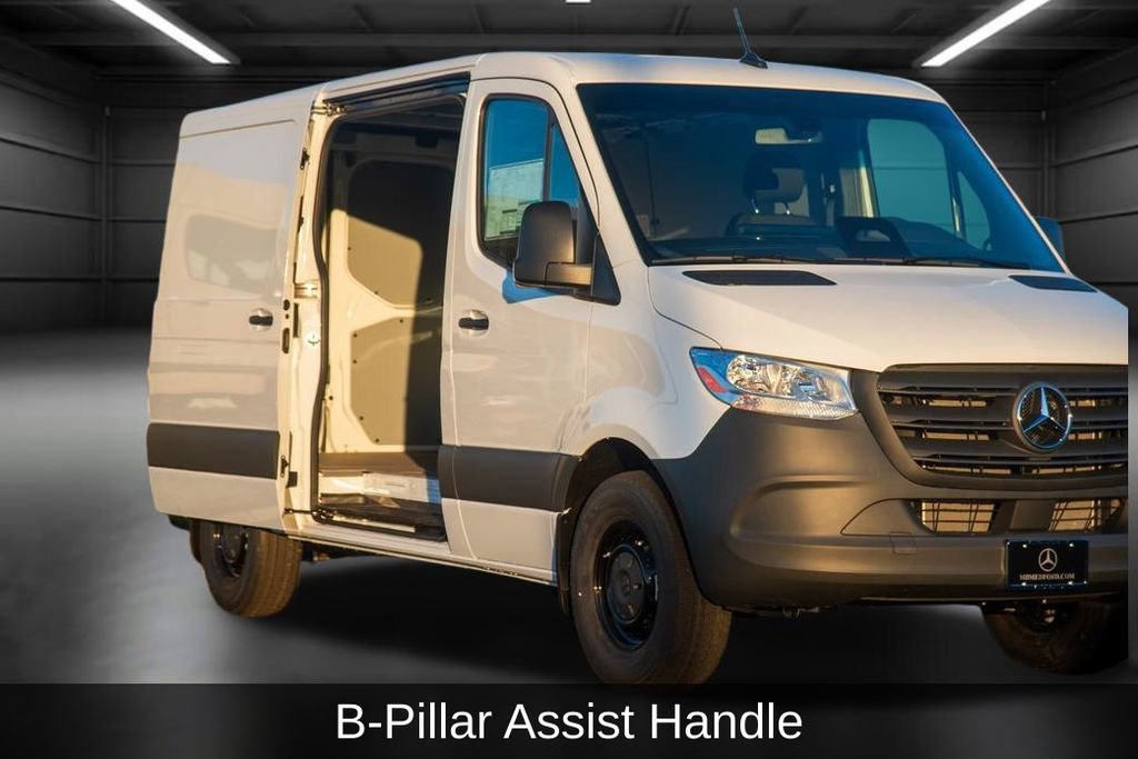 Used 2025 Mercedes-Benz Sprinter 2500 image 9