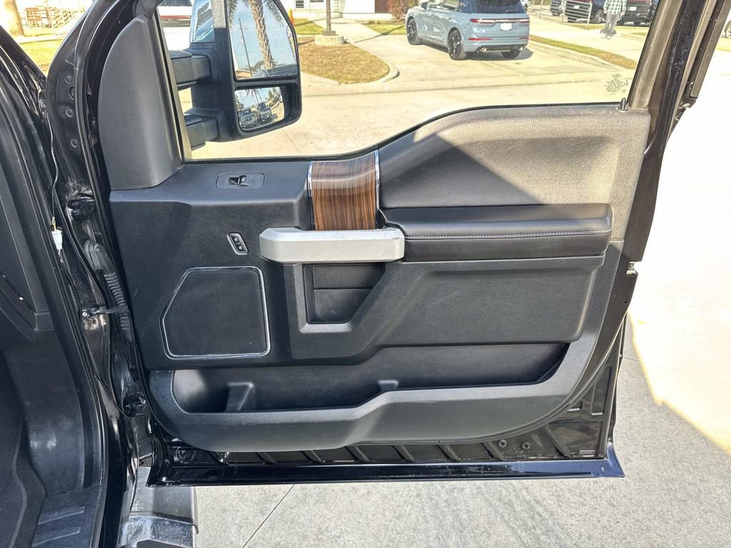 Used 2017 Ford F150 Lariat w/ Equipment Group 502A Luxury image 15