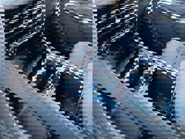 New 2026 Chevrolet Traverse LT w/ Midnight/Sport Edition image 13