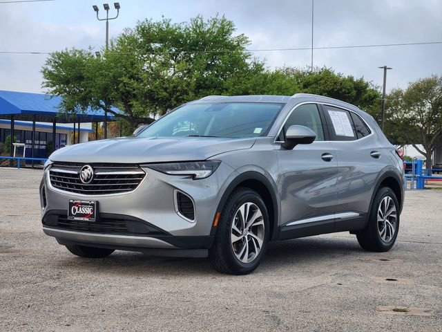 Used 2023 Buick Envision Essence image 3