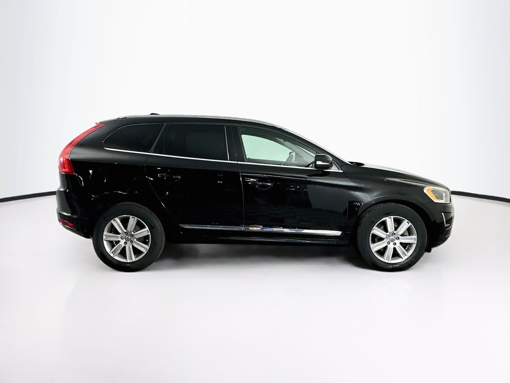 Used 2017 Volvo XC60 T5 Inscription w/ Preferred Option Package AWD/4WD image 10