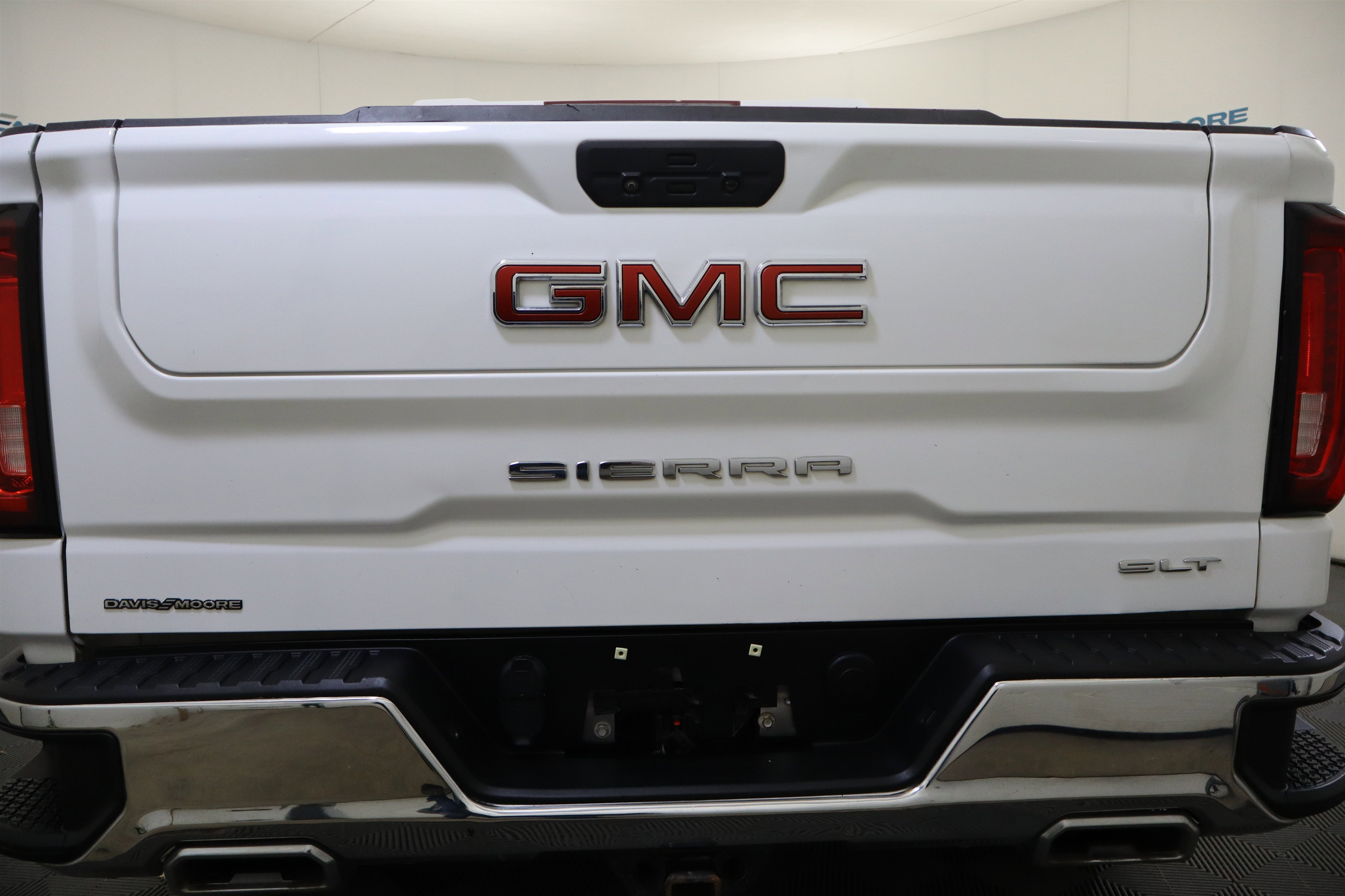 Used 2021 GMC Sierra 1500 SLT image 42