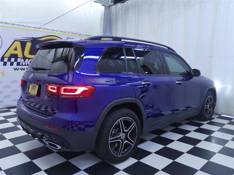 Used 2023 Mercedes-Benz GLB 250 w/ AMG Line image 7