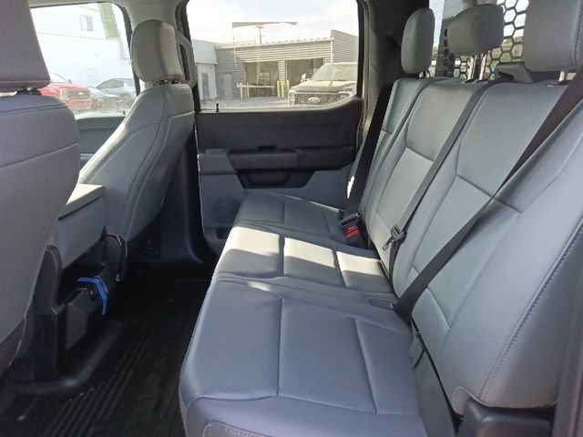 New 2026 Ford F350 XL w/ XL Chrome Package image 28