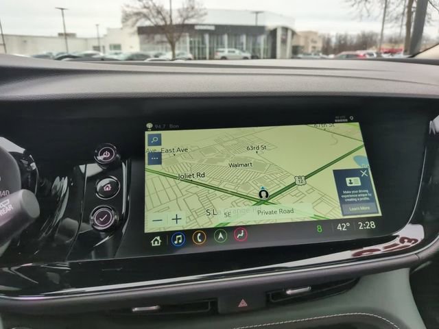 Used 2023 Buick Envision Avenir image 25